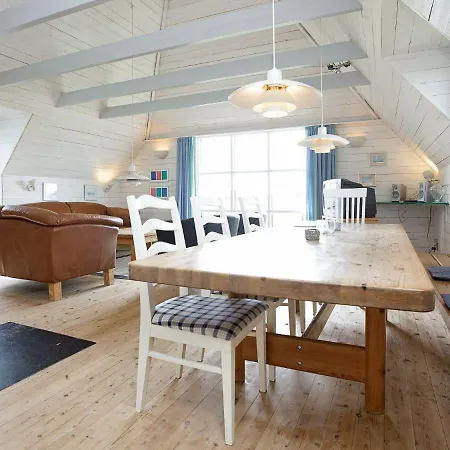 10 Person In Bl Vand Holiday home Blavand