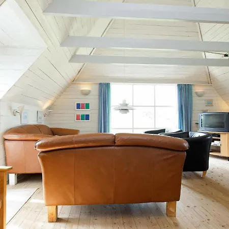 Feriehus 10 Person In Bl Vand